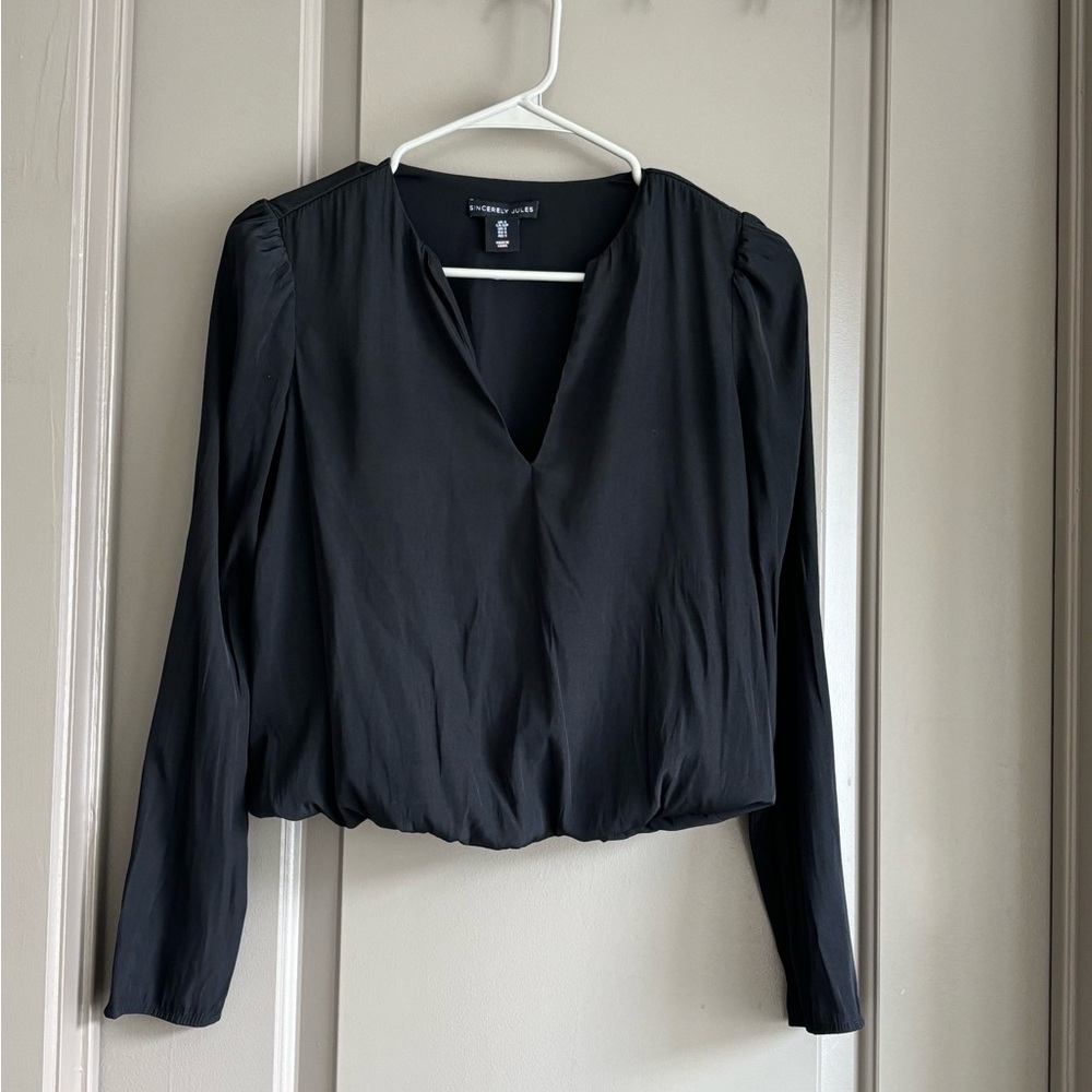 Women’s Black Cropped Blouse Size S